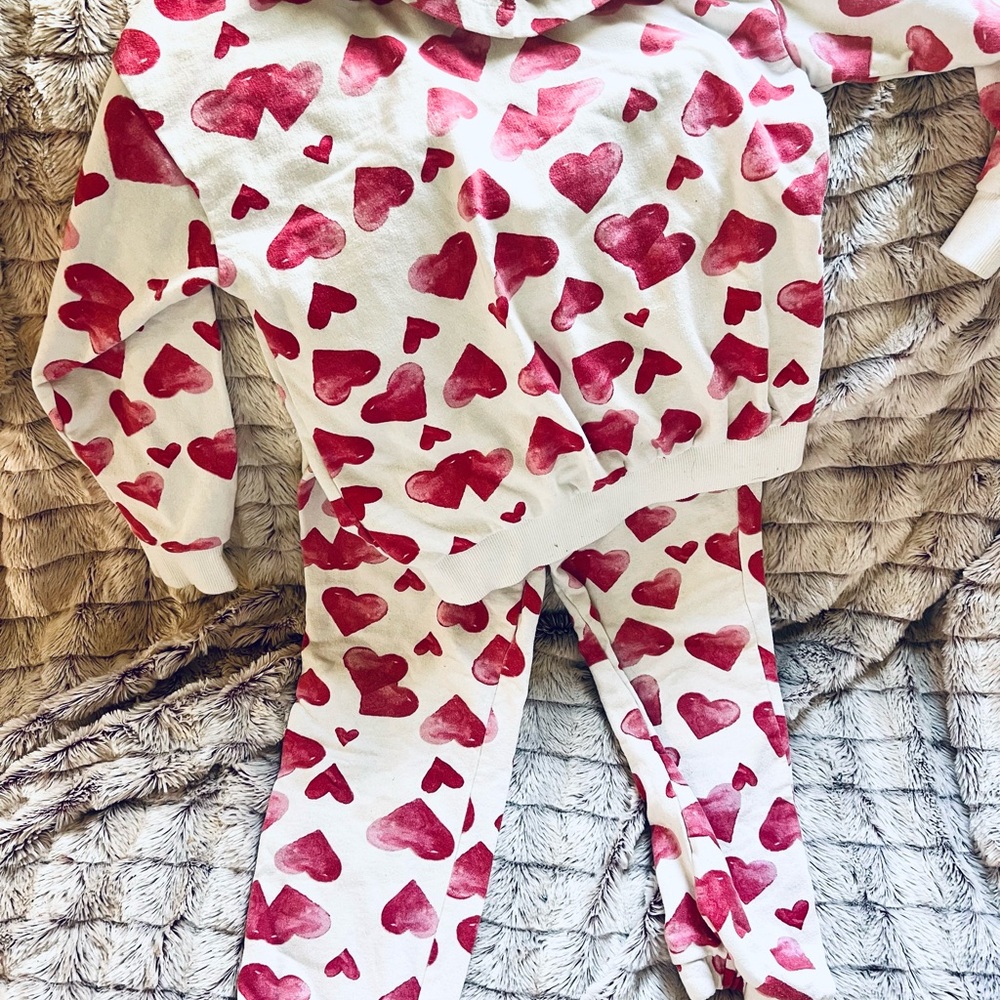 Jessica Simpson Heart Pattern Set in Red and White